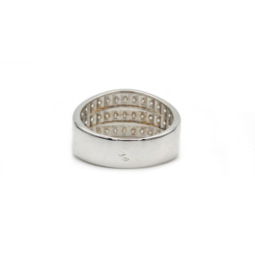 Bague 54 Bague - Or blanc et diamants 58 Facettes 1105