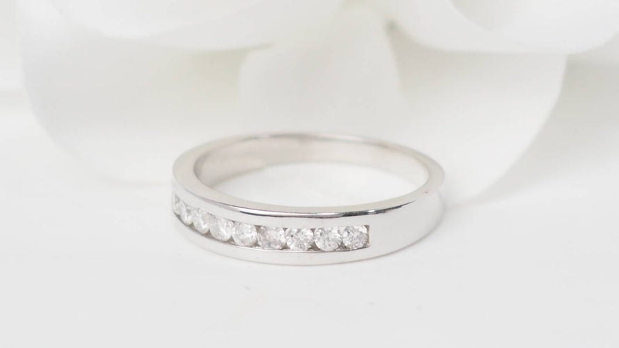 Bague 54.5 Demi alliance en or blanc et diamants 0.25ct 58 Facettes 20333