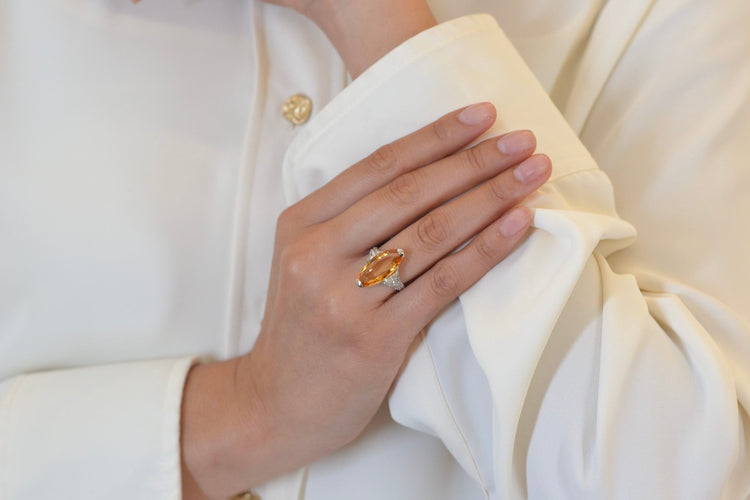 Bague 53 Bague platine, topaze 7,60cts, diamants 58 Facettes 25649A-26069