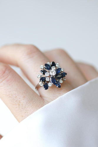 Bague 58.5 Bague Fil Cocktail Saphir et Diamants sur Or Blanc 58 Facettes