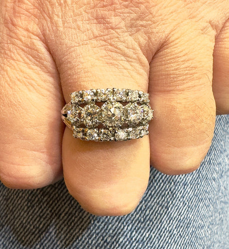 Bague Bague ancienne or blanc jarretière diamants 58 Facettes