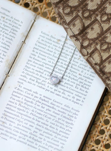 Collier Dior - Collier Happy Birth cœur opale et diamants en or blanc 18k 58 Facettes