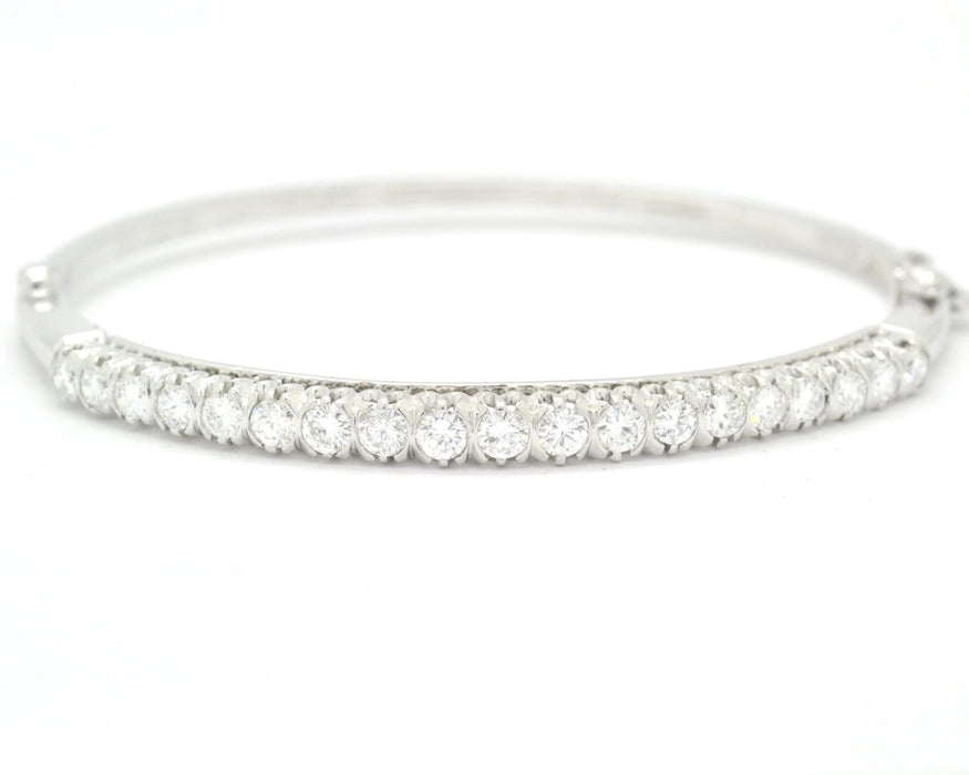 Bracelet Bracelet rigide avec diamants 58 Facettes