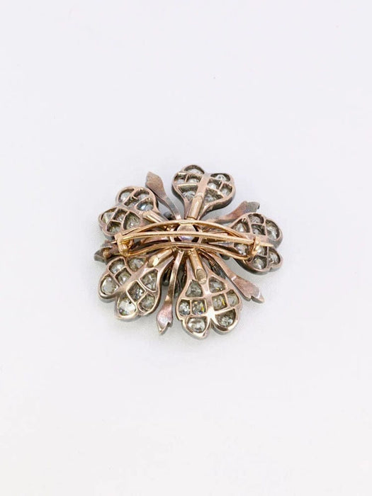 Broche Broche ancienne fleur or argent diamants taille ancienne 58 Facettes 341