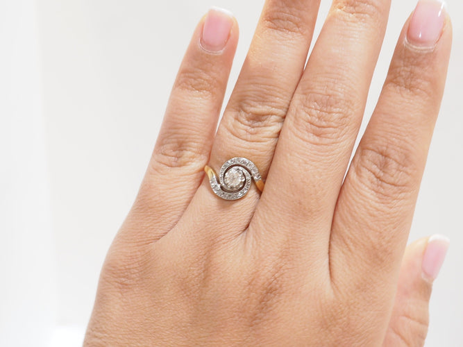 Bague 54.5 Bague tourbillon en or bicolore et diamants 58 Facettes 33317