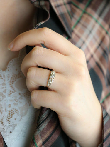 Bague géométrique or blanc diamants