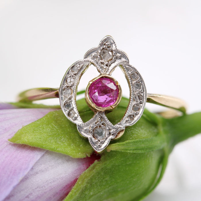 Bague 58 Bague ancienne rubis et diamants taillés en rose 58 Facettes 22-001