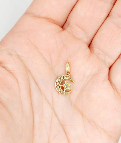 Pendentif Pendentif antique croissant de lune et étoile en or 18k, perles et diamant 58 Facettes A06528
