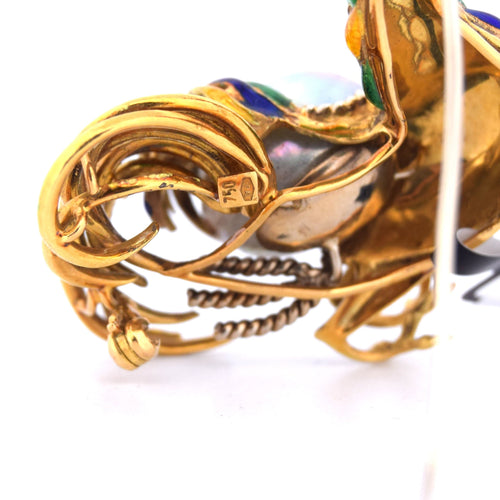 Broche Broche animalière coq en or jaune 18 kt, émaux et perle baroque 58 Facettes