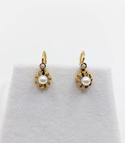 Boucles d'oreilles Boucles d’oreilles dormeuses antiques en or 18k et perles 58 Facettes A06496