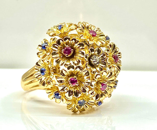 Bague 53 Bague - Bague multifleurs en or jaune et saphirs, rubis, diamants 58 Facettes AB671