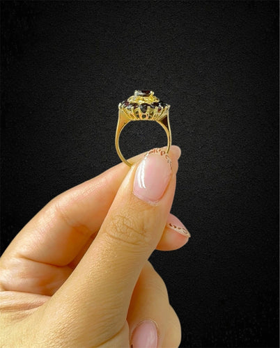 Bague Bague majestueuse en grenat pyrope 58 Facettes