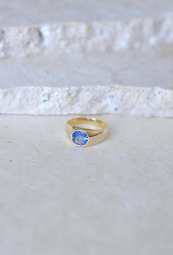 Bague 56 Bague Jonc or jaune, saphir de Ceylan 1,30 Ct 58 Facettes