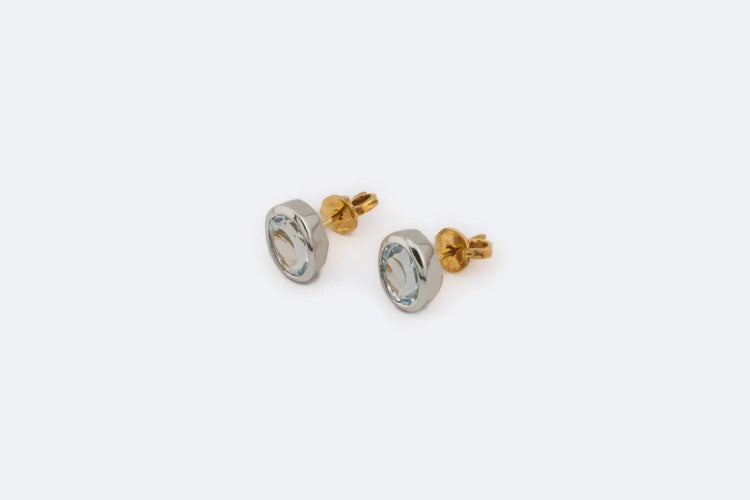 Bague Oro Giallo Boucles d'oreilles et bague en or blanc serties d'aigue-marine 58 Facettes par02