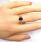 Bague 55 Bague en or jaune 18 carats : saphir épaulé de 2 diamants 58 Facettes AB549