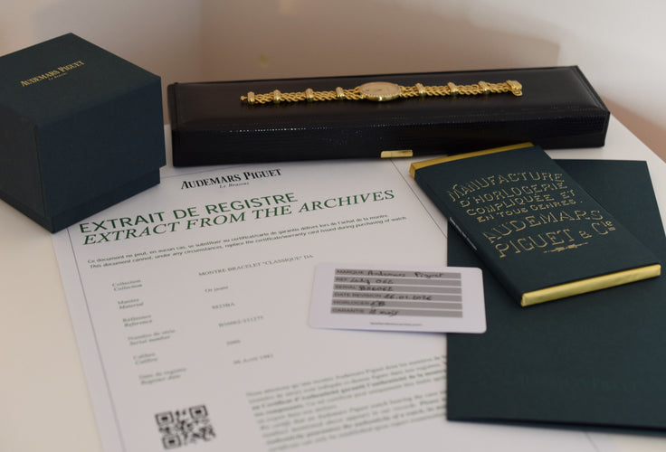 Montre Audemars Piguet - Montre joaillerie femme or jaune & diamants, 1981 58 Facettes AP-100