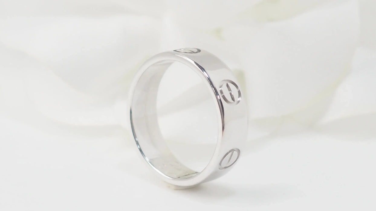 Bague 53 CARTIER - Bague love en or blanc 58 Facettes 32811