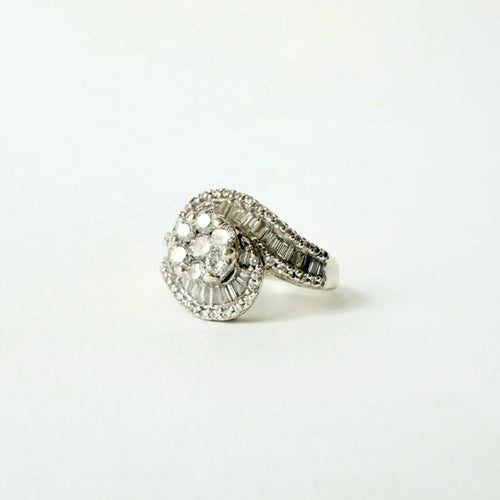 Bague 55 Bague tourbillon or gris et diamants 58 Facettes