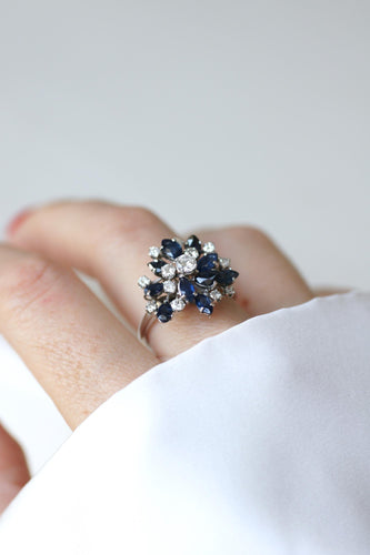 Bague 58.5 Bague Fil Cocktail Saphir et Diamants sur Or Blanc 58 Facettes