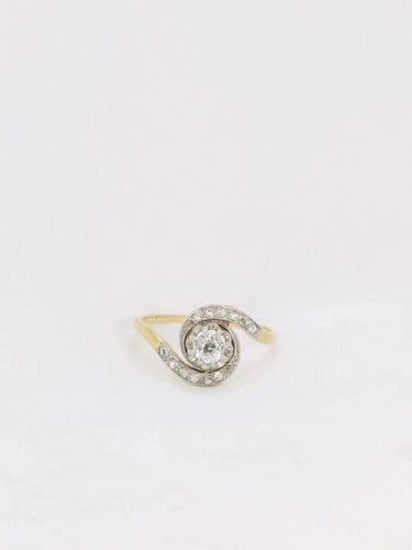 Bague 54 Bague tourbillon en or et diamant taille ancienne 58 Facettes J154
