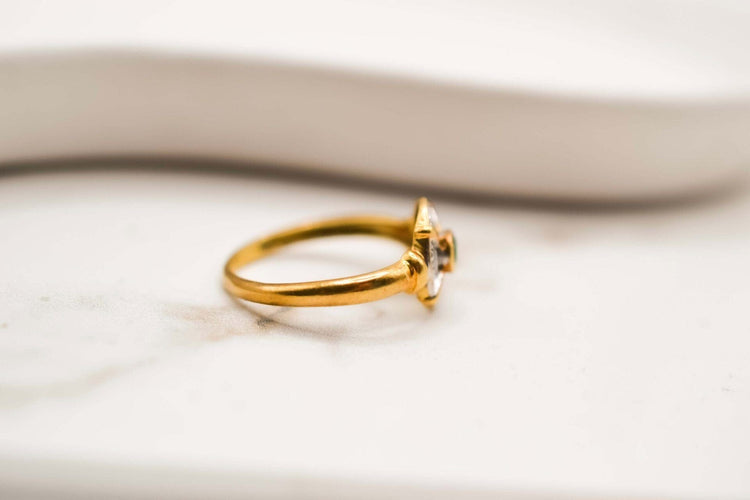 Bague 49 Bague Art Déco Ovale or jaune et Émeraude 58 Facettes 3819