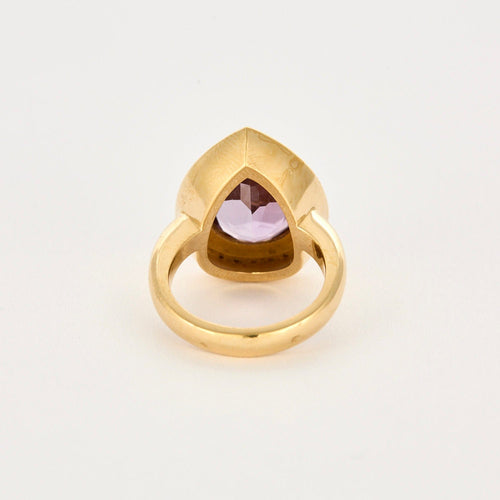 Bague 53 Bague or jaune, améthyste et diamants 58 Facettes 250092
