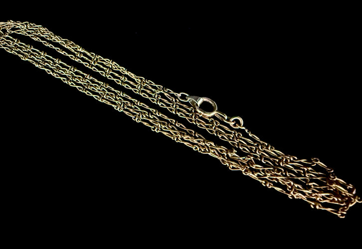 Collier sautoir en or jaune d'une longueur de 136 cm