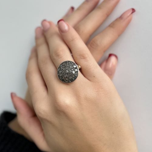 Bague 57 Bague ronde en or jaune avec diamants 58 Facettes 36100