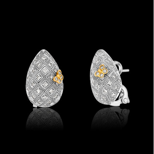 Boucles d'oreilles papillon en or blanc et diamants, en forme de poire, serties de diamants dorés.