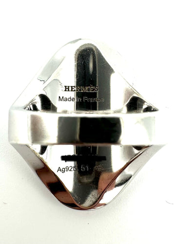 Bague 51 HERMES. Collection "Chaine d'ancre verso", bague en argent 58 Facettes