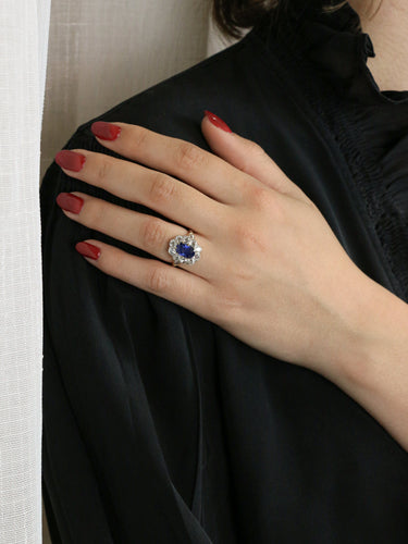 Bague 50 Bague marguerite ancienne or rose saphir coussin diamants 58 Facettes 1040.9