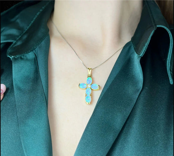 Croce Moderna con Opali Arlecchino 58 Facettes