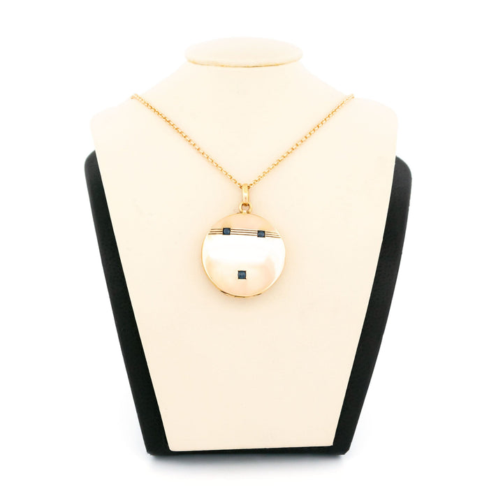 Collier Médaillon de forme ronde en saphir 58 Facettes 2537BEAE60DB490AAF0183D2B5C96B45