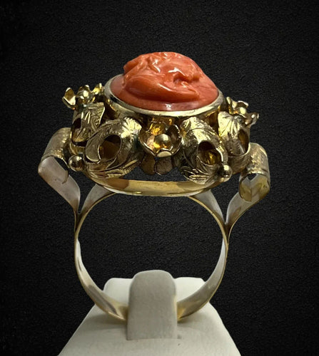 Bague 65 Bague de style baroque, avec camée corail 58 Facettes