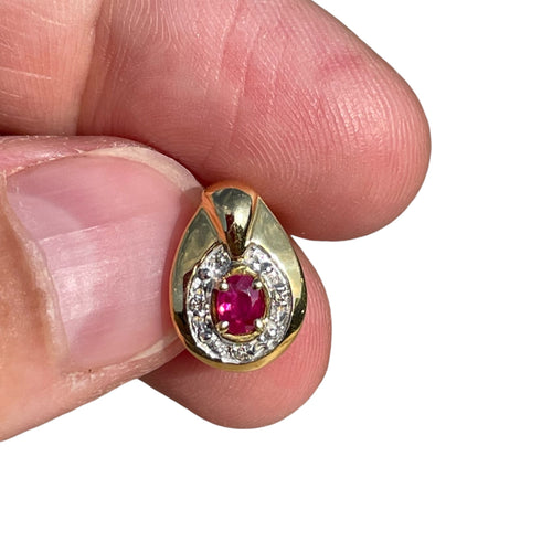 Boucles d'oreilles Boucles d’oreilles or jaune 18K, rubis, diamants 58 Facettes 120