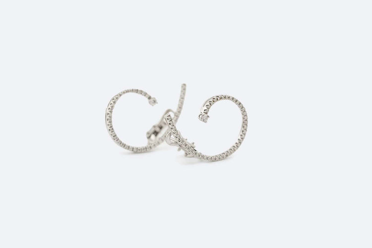 Boucles d'oreilles Oro Bianco Orecchini a chiocciola in oro bianco con diamanti 58 Facettes ORC183