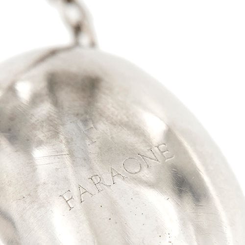 Collier Collier en or blanc avec ovale et diamants 58 Facettes 37410