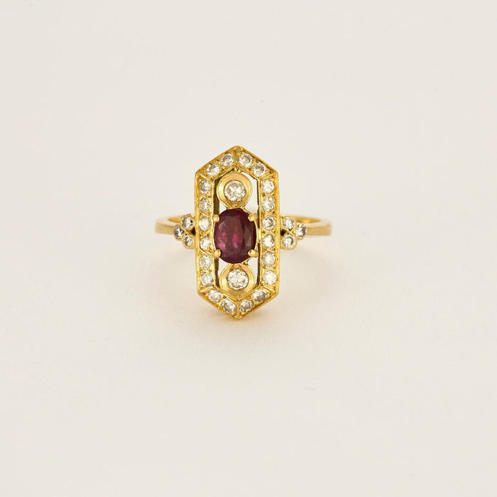 Bague 54 Bague or jaune, rubis et diamants 58 Facettes 240259