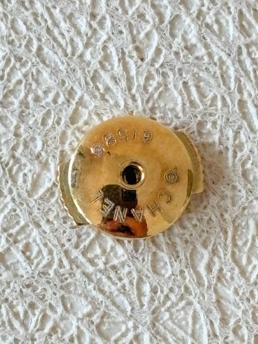 Boucles d'oreilles CHANEL - Boucles d'oreilles Camélia 58 Facettes WC-2025-2135