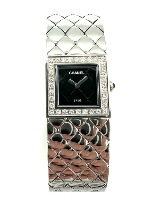 Montre CHANEL - Collection "Matelassée", montre dame en acier et diamants 58 Facettes