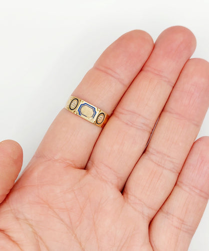 Bague 61.5 Bague chevalière victorienne en or rose 18k décorée d’émail et de fleurs 58 Facettes A06459