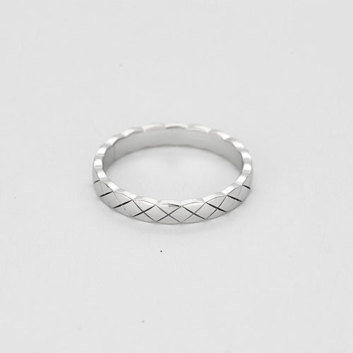 Bague 59 CHANEL - Bague Coco Crush - mini modèle  en Or blanc 18k 58 Facettes 58FC17-3