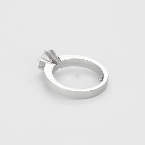 Bague 50 Solitaire en or blanc et diamant 1.20ct 58 Facettes DADB-18