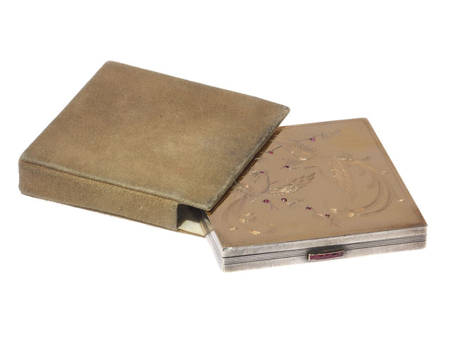 Boîte à poudre de nez en argent français avec miroir intérieur et décor en or et rubis d'oiseaux de paradis 58 Facettes 21020-0179