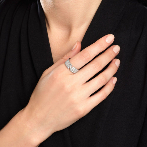 Bague 52 CHAUMET - Bague Liens en or blanc et diamants 58 Facettes