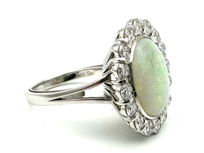 Bague 52 Bague vintage or blanc 18K, opale et diamants 58 Facettes