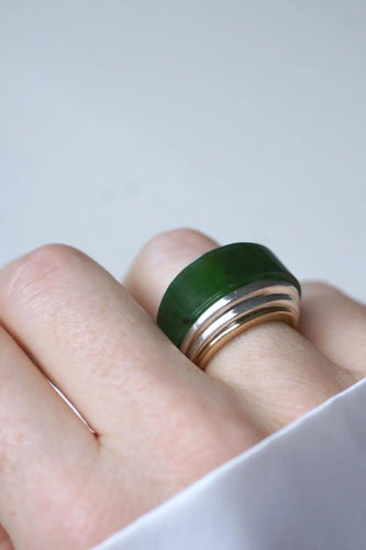Bague 52 Bague Puiforcat par André Vassort Jade sur Or et Argent 58 Facettes