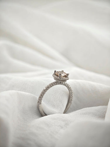 Bague 54 Bague en or avec diamant champagne + diamants blancs 58 Facettes AO-0010