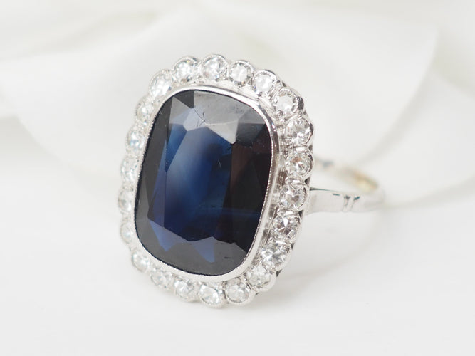 Bague 59 Bague Pompadour en or blanc, saphir et diamants 58 Facettes 33307