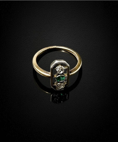 Bague Bague austro-hongroise ancienne ornée d'émeraudes et de diamants 58 Facettes